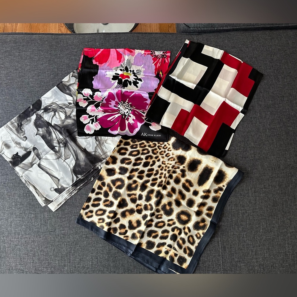 Set 4 scarves-name brands (see photos) like new